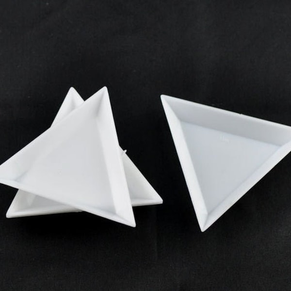 Triangle White Plastic Sorting Trays for Rhinestones, Beads, Charms, Crafts - Bling Tools - 2.87 inch - Jewelry Tools - 1, 2, 5 or 10