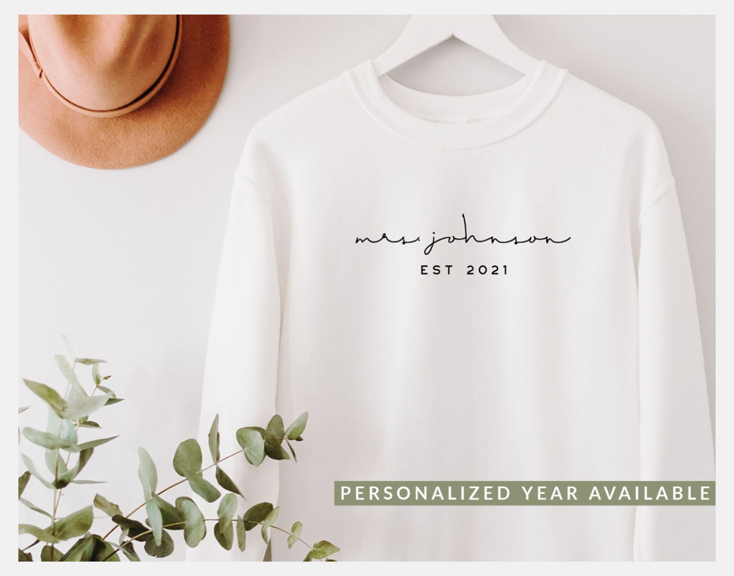 Personalized Mrs Est ›› Your Date ‹‹ Sweatshirt OR Shirt // Mrs Sweat…