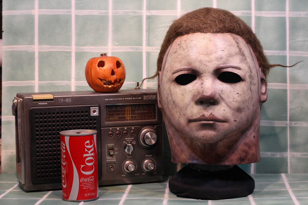 thumbnail image 2 of Michael Myers Halloween Costume Set - Blue Jumpsuit & White Mask - Cosplay-Party 2-Piece, Polyester 2 of 5