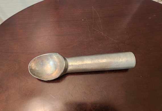 Vintage Aluminum Ice Cream Scoop, Hand Forged, Metal, MCM Kitchen Serving Ware, Tool, Old Fashioned Decor, Patina