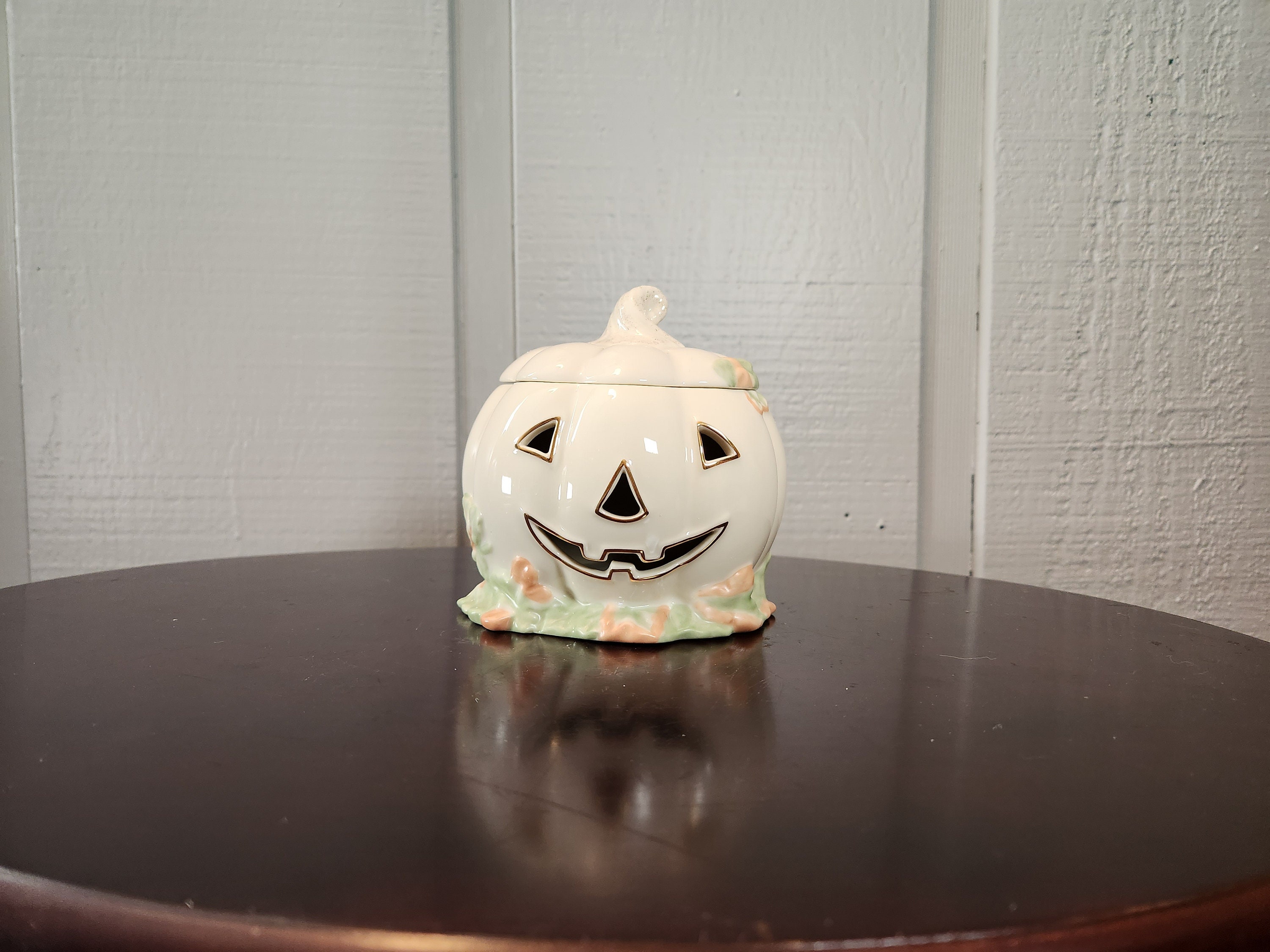 Lenox Jack-o-lantern Pumpkin Votive, Tealight Candle Holder, Cream