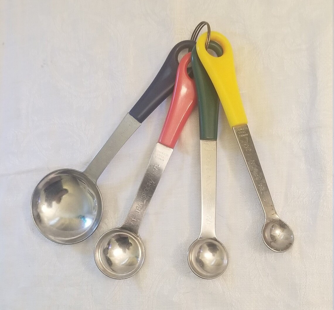 Set of 4 Vintage Stainless Steel Measuring Spoons with Plastic Etsy