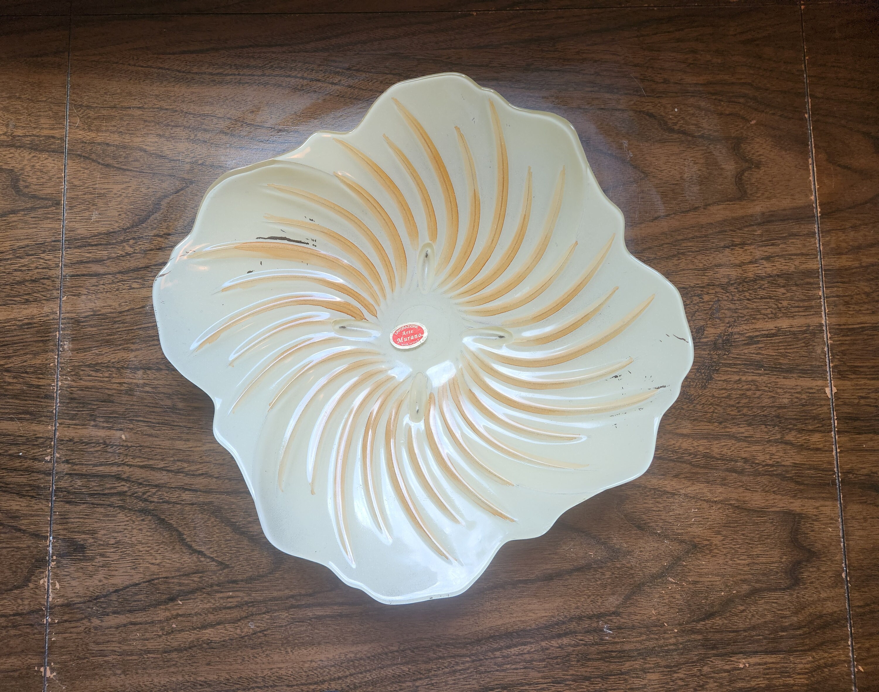 Lavorazione Arte Murano Glass Plate, Beige and Orange Flower