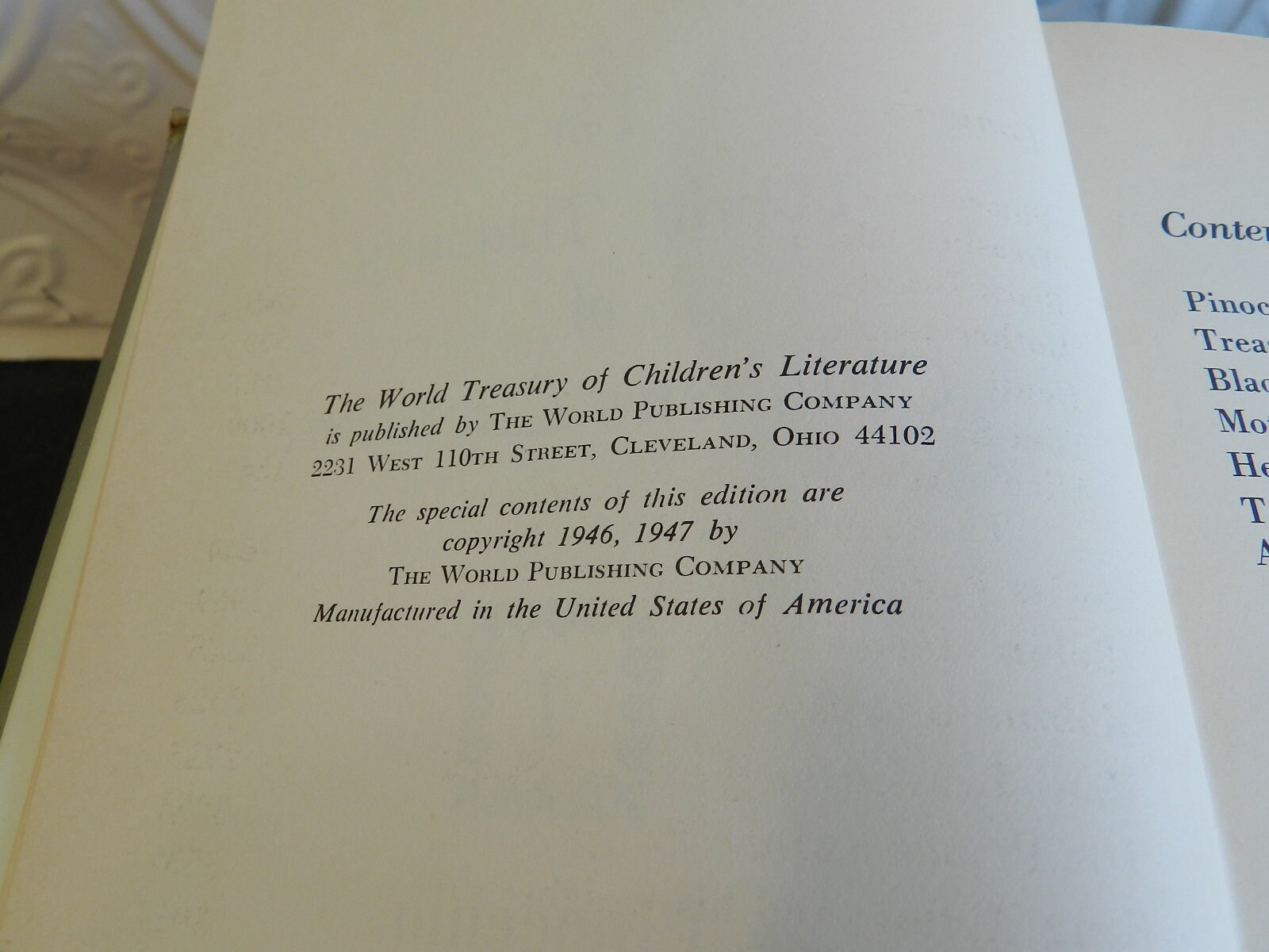 ブリタニカFABBRI'S TREASURY OF WORLD CLASSICS FABULOUS Books/world Treasury of Children's Classics/blue