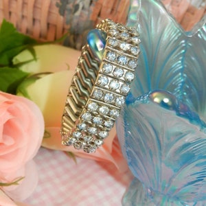 VINTAGE BLEU RHINESTONE Expandable Bracelet