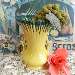 McCoy VASE Green Drip Edge/7 1/8&quot;/Excellent