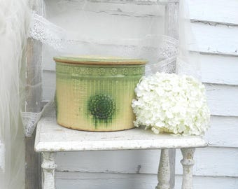 DAiSEY & WAFFLE YELL0W WARE BuTTER CR0CK WiTH LiD Ca. 1890-1920/FARMH0USE DEC0R BRuSH McC0Y
