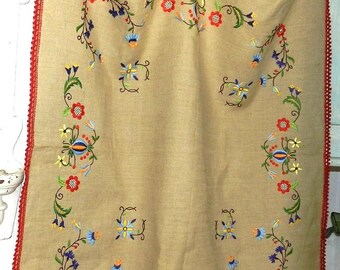 HAND EMBR0IDERED NATURAL LiNEN TABLE RUNNeR/36" x 36"