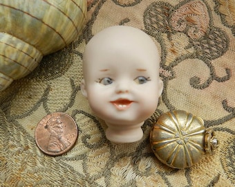 PETiT BEBE - SÜßER BABYKOPF 3,5 cm groß