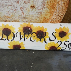 Hand Painted SUNFLOWER SIGN/Distressd Vintage Decor