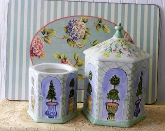 VINTAGE TOPIARY CANISTER/Mesa International