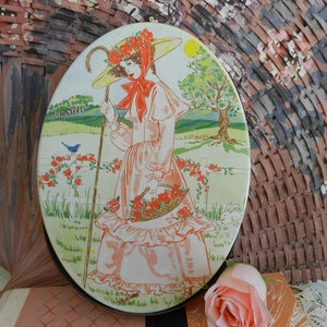 Enchanting VINTAGE STORAGE TIN/ Paper Lined