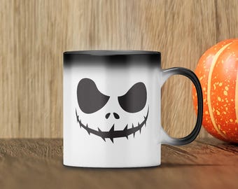 Skeleton Face Magic Heat Changing Mug Black | Colour Changing, Hot Liquid Activated | Spooky Design
