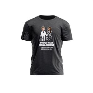 Camiseta de despedida de soltero con nueva dirección – Camiseta personalizada con la cara del novio y la novia. Black