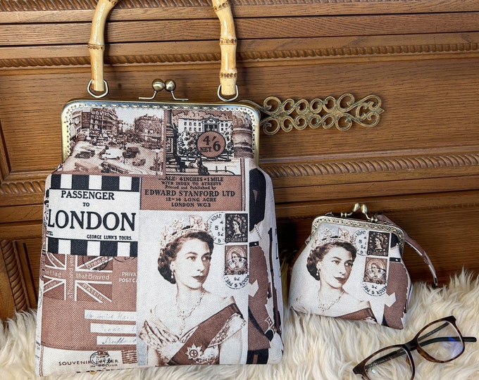 Queen Elizabeth London Vintage Fabric Clutch: Bamboo Handle Kisslock Frame