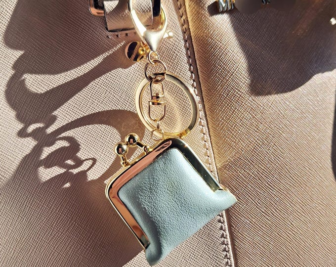 Cowhide Leather Mini Kiss Lock Coin Purse: Small Items Case Keyring Charm