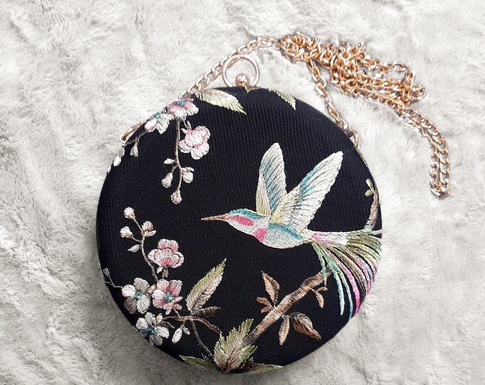 Vintage Embroidered Velvet Clutch: Bird & Flower Kiss Lock Frame Purse