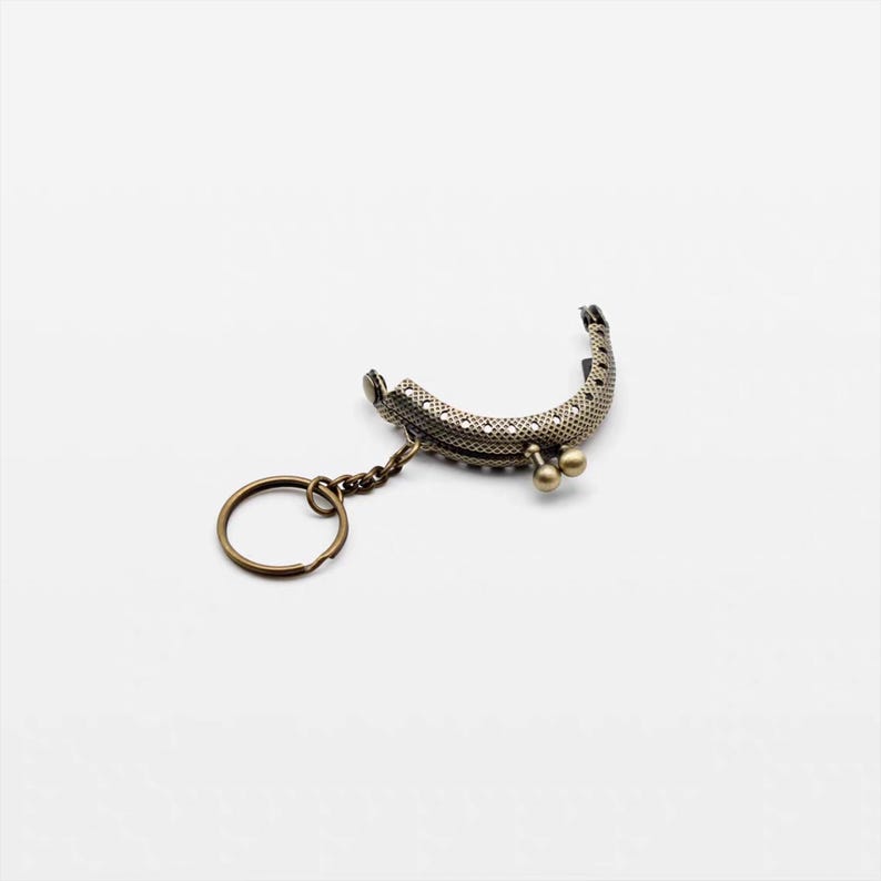 2" Metal Kiss Lock Purse Frame with Keyring - FREE Pattern (5.5cm Clutch Frame) Bronze