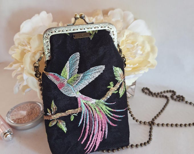 Handmade Velvet Crossbody Clutch: Embroidered Bird & Flower Kiss Lock Purse