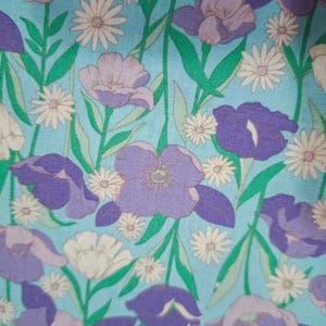100 % coton Tulipe violette par mètre Tissu au quart Tissu en coton à fleurs