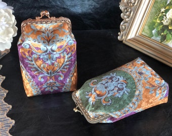 Handmade Velvet Coin Purse: Damask Pattern Kiss Lock Mini Bag