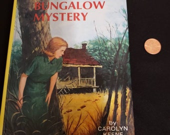 Vintage copy of Nancy Drew's The Bungalow Mystery by Carolyn Keene