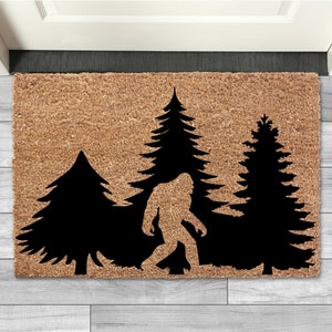 Bigfoot Sasquatch Welcome Mat, Rustic Forest Cabin Porch Decor