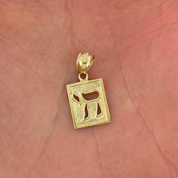 14k Solid Gold Jewish Pendant Religious Pendant Chai Necklace Charm