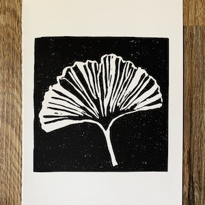 Ginkgo | linocut print | leaf | black and white