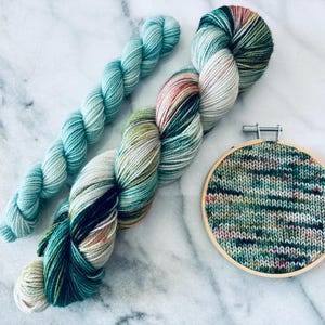 Zestaw skarpetek Tadpole + Sea Glass | Willow Cottage Yarns