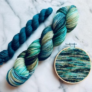 Kelp Forest + Zestaw skarpet Viridian | Willow Cottage Yarns