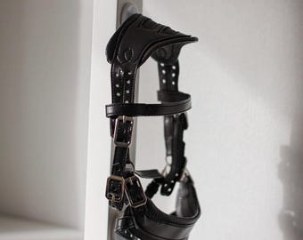 Limited edition dark brown Pioneer BRIDLE for hobby horse; with simple browband.   Reins, bit and hobby horse are NOT included!