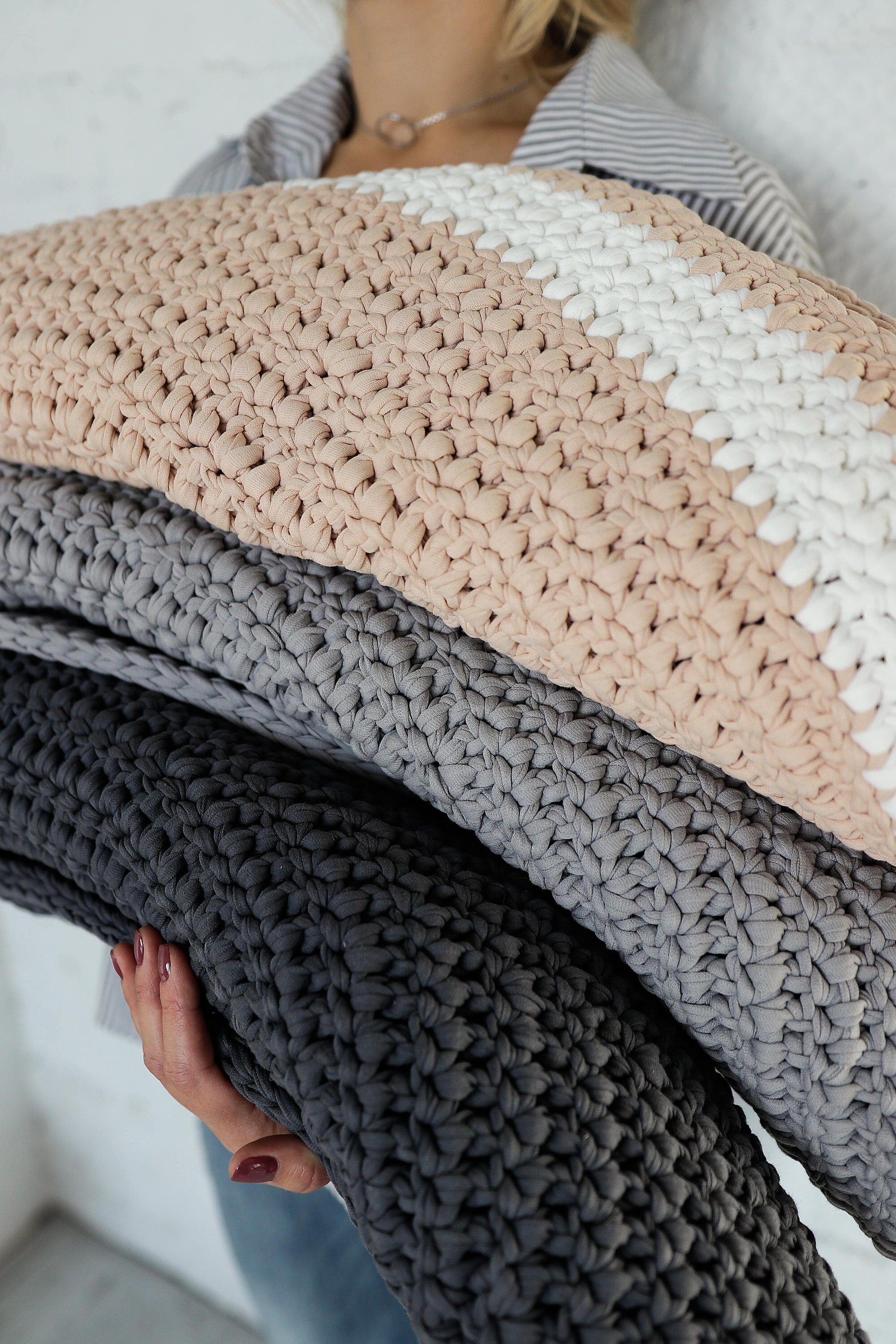 Chunky Knit Rag Rug/ Area Rug Round/ Knitted Rug/Grey Rug/ Etsy