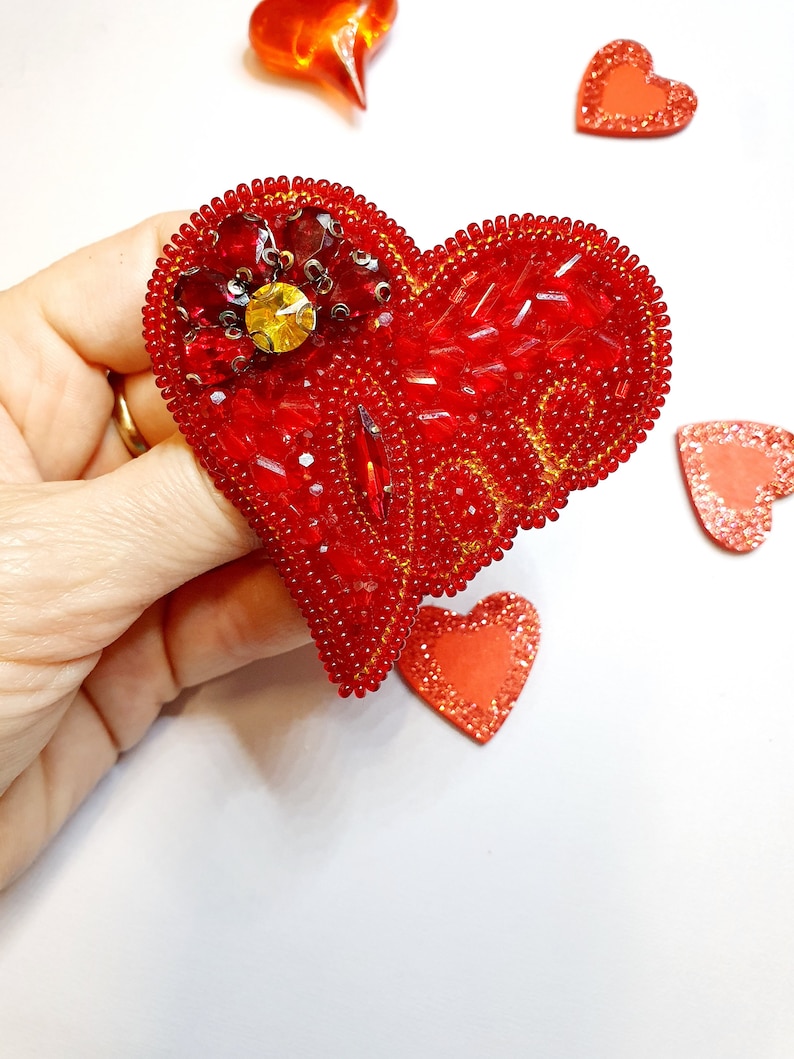 Red heart brooch.Glass beaded brooch-heart jewelry-handwriting gift.Gift for wife is 7th anniversary gift.
