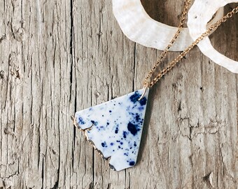 Splattered Blue and White Porcelain Necklace, Gold Necklace, Minimal Necklace, Minimal Jewellery, Beach Jewellery, Ceramic Necklace