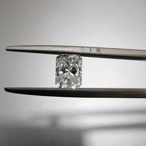 0.62ct Radiant Cut Natural Earth Mined Certified Diamond SI H Color, 5.56 x 4.36, Natural Emerald Cut Diamond, 100% Eye Clean Emerald Cut