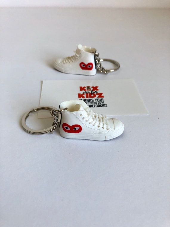 personalized converse keychain