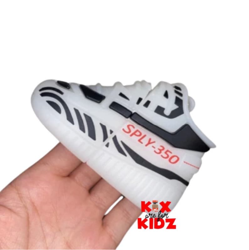 Travis Scott Cactus Jack 350 V2 AirPods Case Fashion AirPods Case Kobe Strangelove Chunky Dunky Xbox Video Game Controller