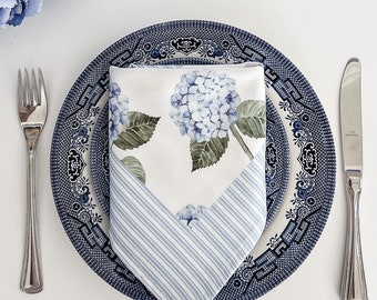 Blue Hydrangea Flower Napkin, Floral Napkin for Entertaining, Elegant Tabletop Decor, New England Table Linens Decor, Farmhouse Napkin