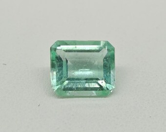 Esmeralda colombiana / Piedra verde talla esmeralda de 2,20 quilates (certificada suelta)