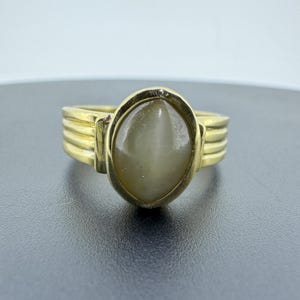 100% Natural and Certified Cats Eye Gemstone Ring in Alloy, 4-8 Carat Top Quality Lehsuniya Ring, Astrological Gemstone Ring, Ring for Men