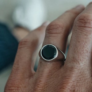Mens Signet Ring, Silver Rings for Men, Silver Signet Ring, Black Onyx Ring, Men Signet Ring, Vintage Styled Black Stone Signet Ring Men