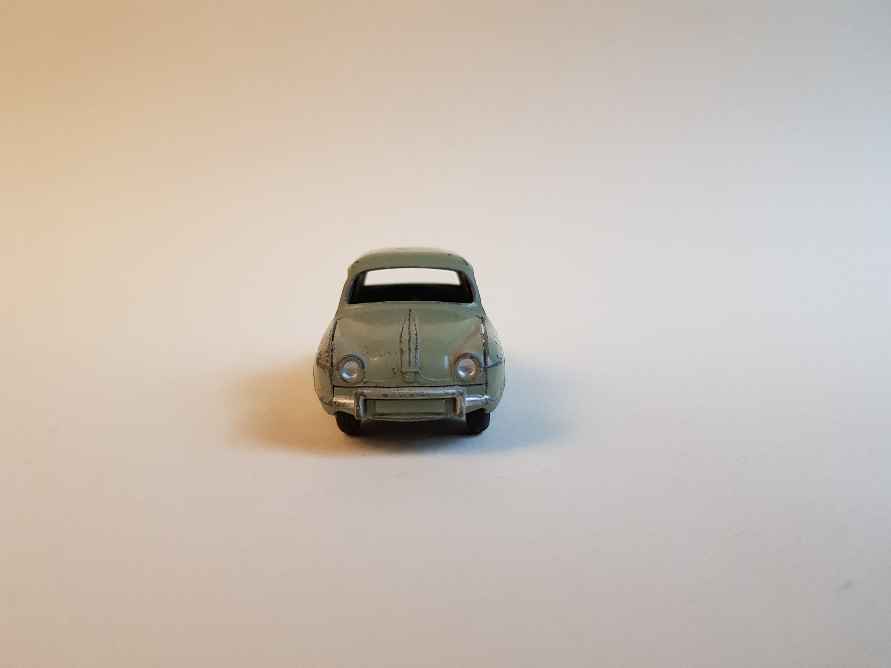 ANCIENNE DINKY TOYS DAUPHINE ETAT PROCHE DU NEUF EN BO MADE