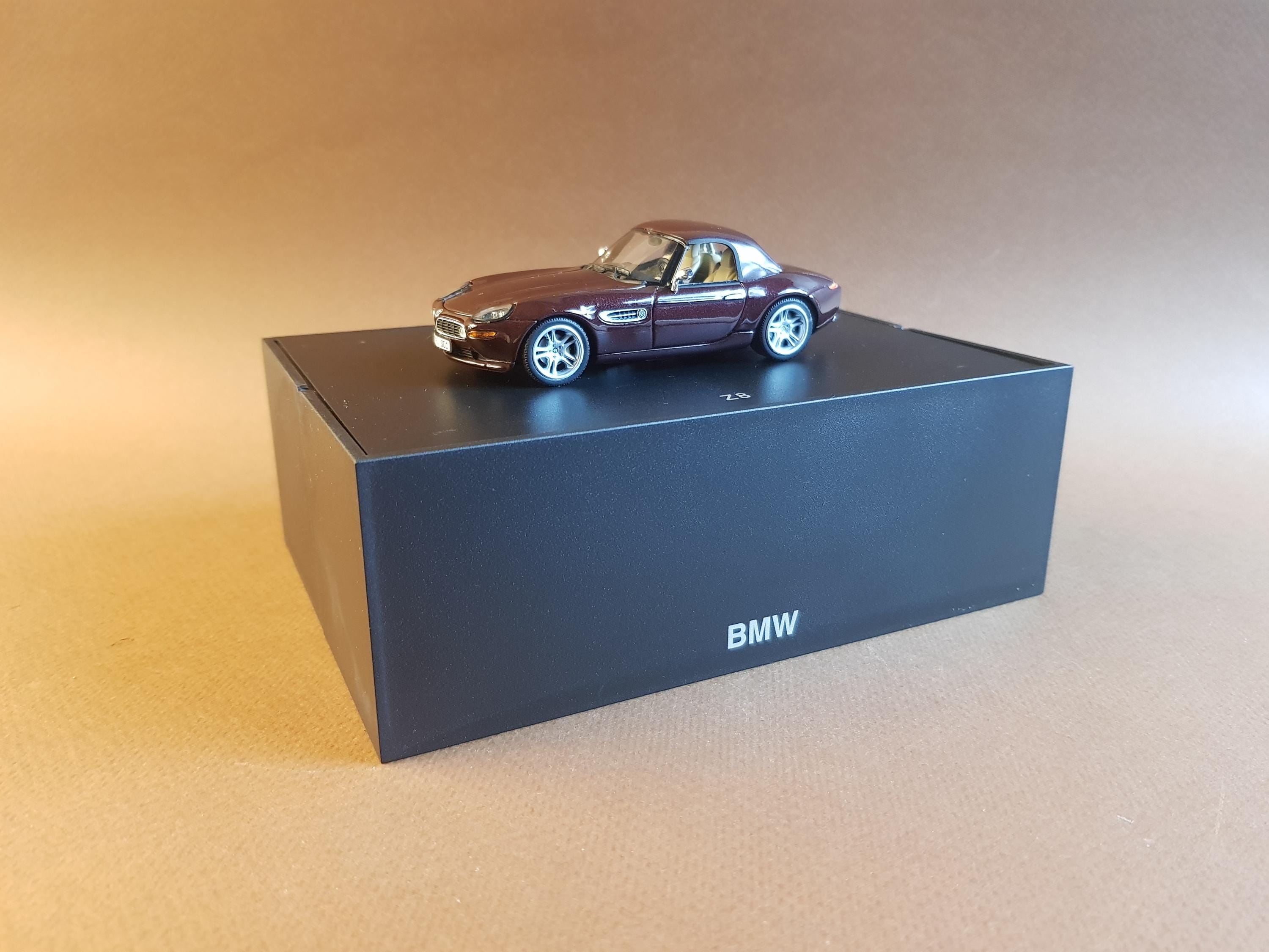 25H Minichamps BMW Z8 Hard Top Vert Métal 1:43 + Boite Coffret