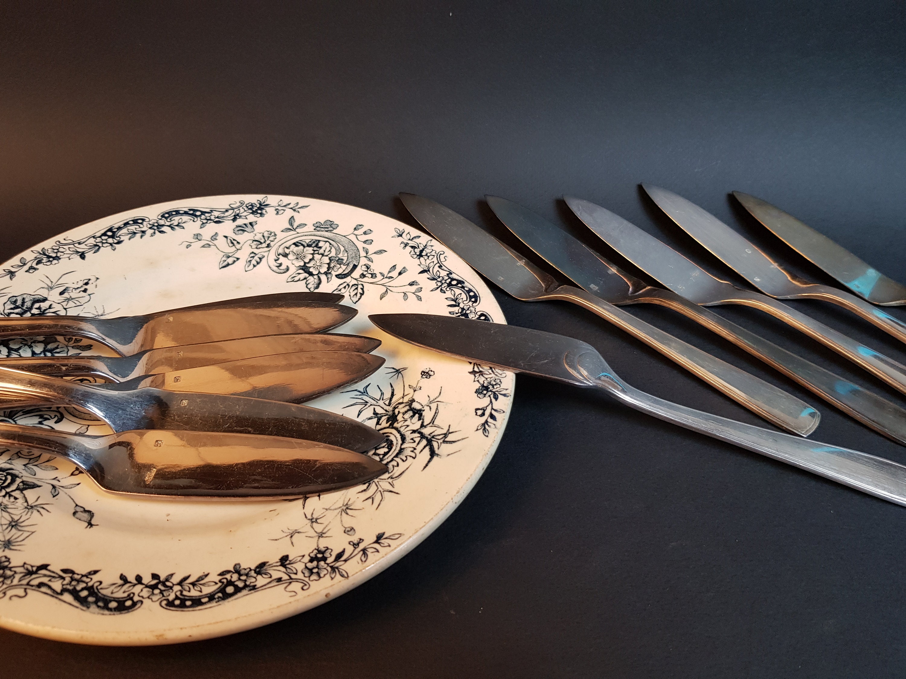 12 Couteaux de Table Orfèvrerie Ercuis Modèle Perles Métal Argenté
