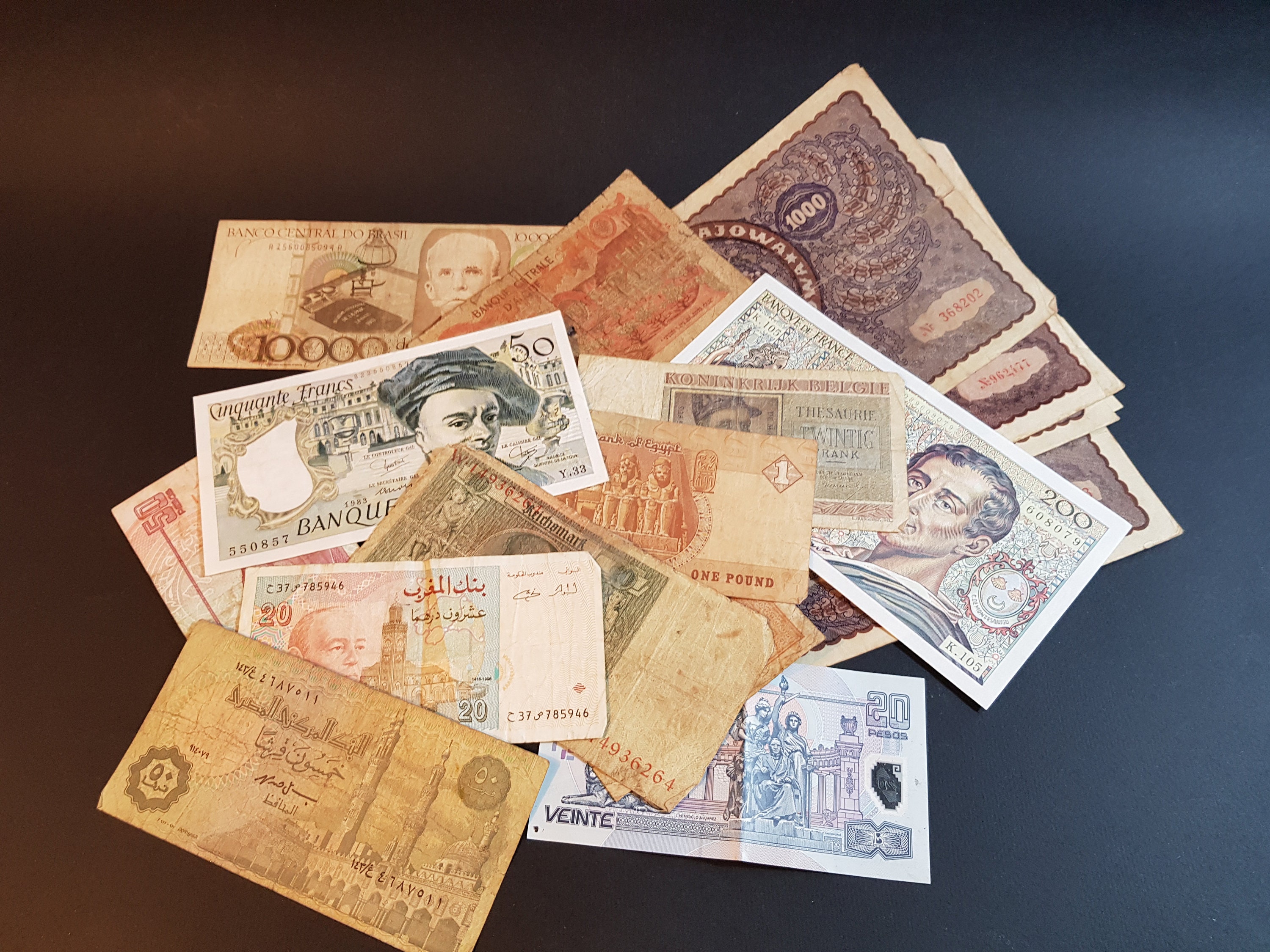 ロット、アンサンブル、16 枚、紙幣、紙幣、紙幣、モンド、デーツ ヴァリエ、トリアー、セット、写真特派員オー ロット ケ ヴ レセヴレ。 - Etsy  日本