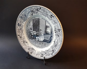 Gien,porcelaine opaque assiette semi creuse parlante monochrome thème "La Ville"- L'aveu- 1886/1938 Diam. 20 cm