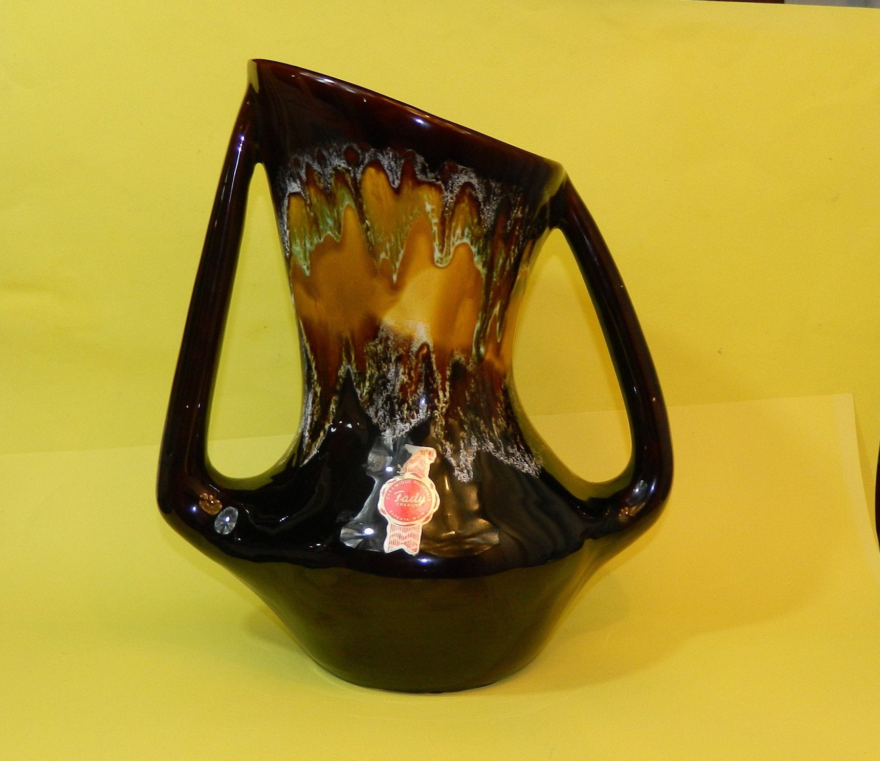 Vase Danseur de La Fabrique Fady à Vallauris Glaçure Vernissée avec Deux Anses Céramique Régionale V