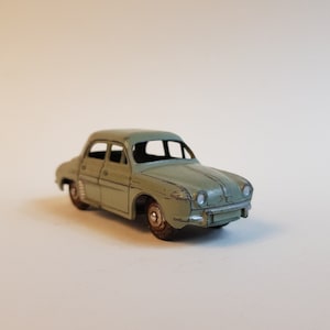 1/43,Dinky toys,Renault Dauphine,Meccano,Made in France,24E,original,traces d&#39;utilisation