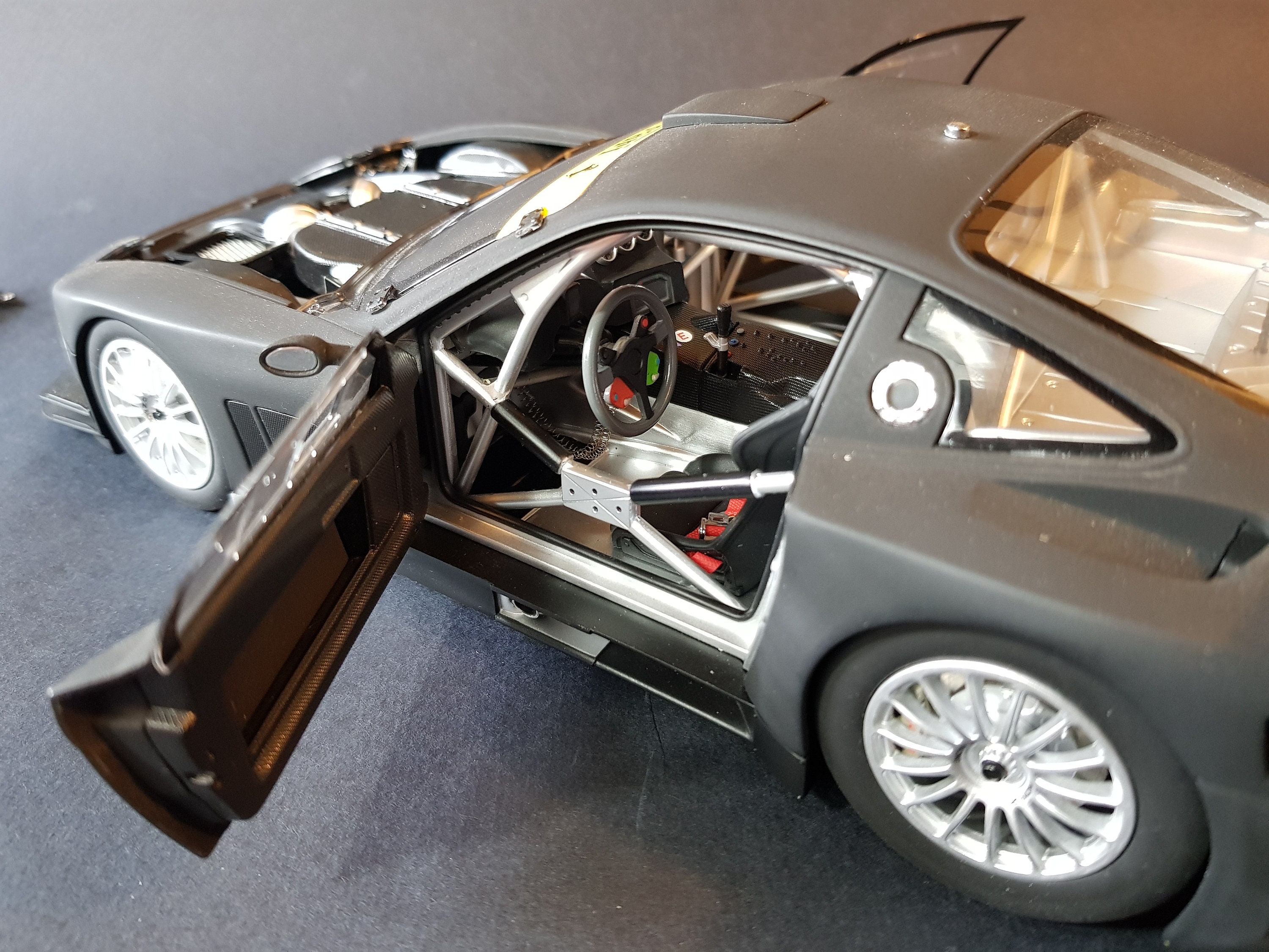 1:18,ferrari,575 GTC Evoluzione 2005 Noir Mat Avec Ouvrants